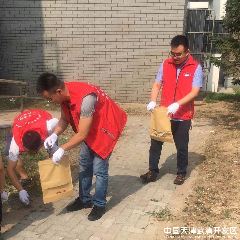 武清开发区工委开展“迎七一”结对共建活动(图4)