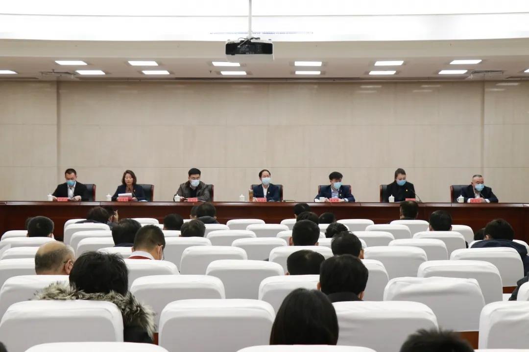 向群众汇报！做有大情怀的小干部(图1)