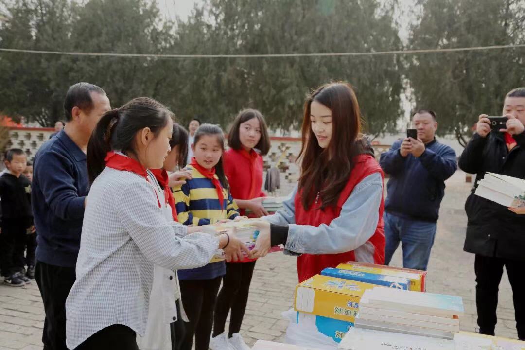 武清开发区工会开展“3·5学雷锋倡导奉献资源共享”活动(图4)