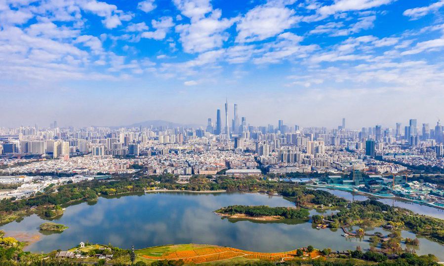 Global investors flock to China amid improved business environment(图1)