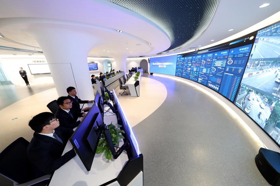 China fuels high-quality economic growth with digital technologies(图3)