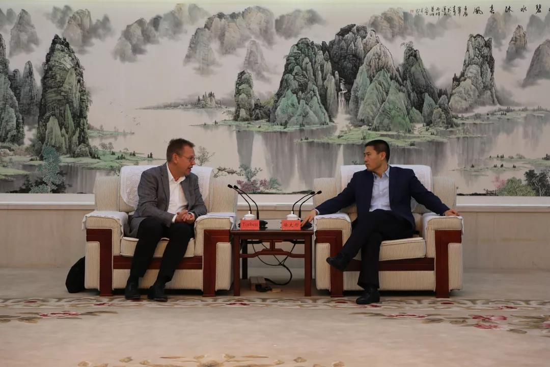 Torben Christensen, the President of Danfoss Group Global Service, etc. contact the cooperation matters in Wuqing(图4)