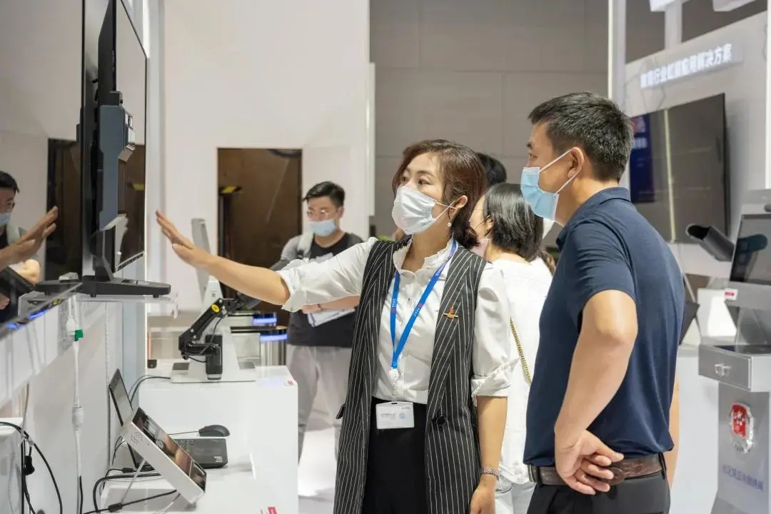 Sparkling Presence of Several Companies Based in Wuqing Development Zone in the 5th World Intelligence Congress(图11)
