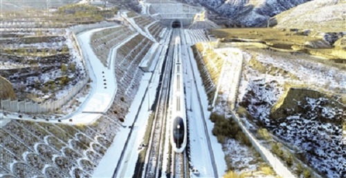 京张高铁建成投运意义重大 冬奥会各项筹备工作都要高标准高质量推进（图）(图1)