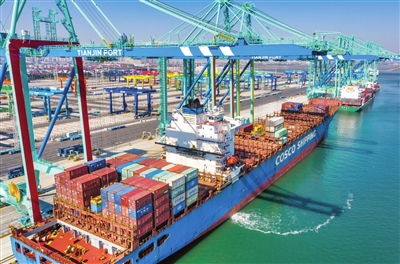 盾坚矛更锐 天津港逆风飞扬(图1)