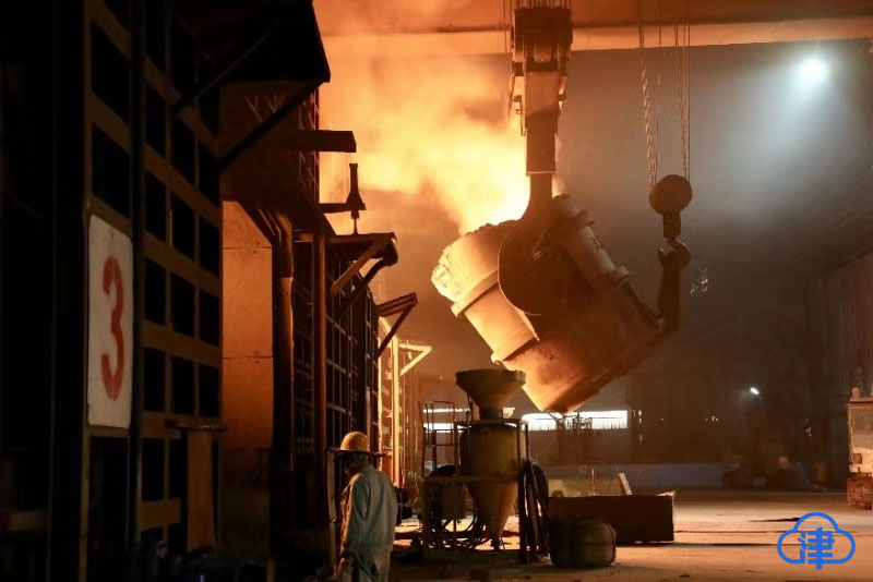 净化社会环境 公安部门统一销毁枪爆物品(图4)