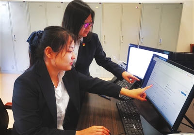 “接单即办”架起便民“连心桥”（图）(图2)