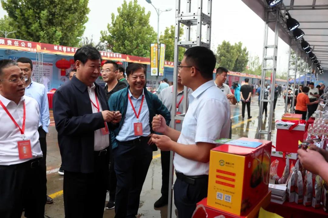 津城献爱心 精准助脱贫 | 武清举办消费扶贫月系列活动启动仪式(图1)