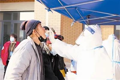 武清区为70个“口子村”村民进行免费核酸检测(图3)