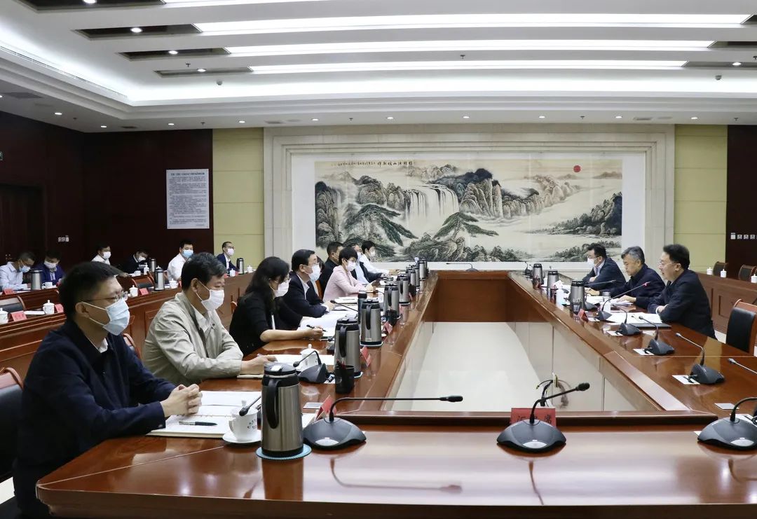 武清区委常委会召开会议(图1)