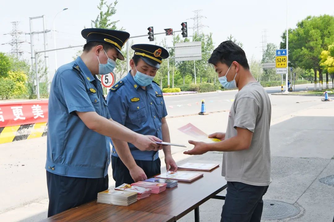 【心系群众创业绩】防疫普法两不误，这波宣传挺给力！(图1)