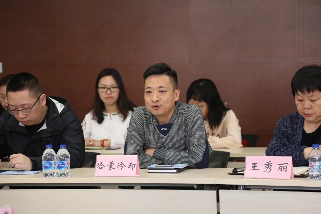 天津财经大学师生一行到开发区走访调研(图7)