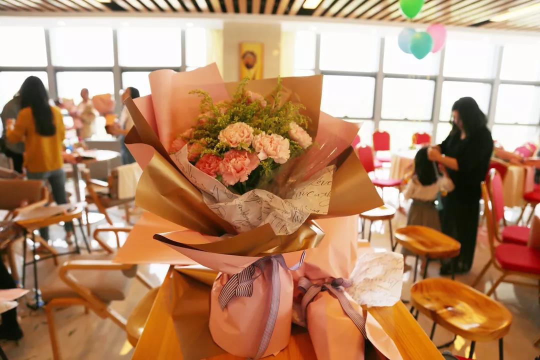 浓情五月 感恩母爱丨开发区工会开展花艺课堂(图7)