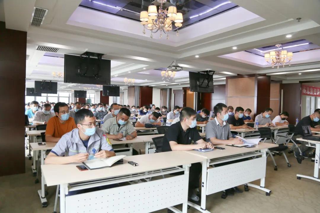 开发区召开“安全生产专项整治三年行动实施计划”工作会议(图6)