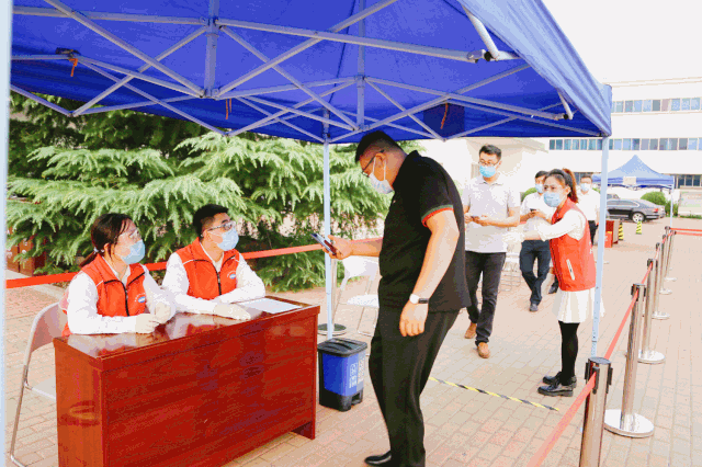 未雨绸缪 严阵以待 | 武清开发区开展大规模人群新冠肺炎病毒核酸检测筛查演练（附现场视频）(图3)