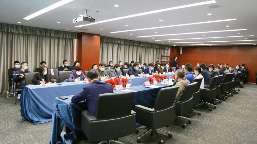 天津市智能轨道交通人才创新创业联盟成员单位座谈会在武清开发区召开(图5)