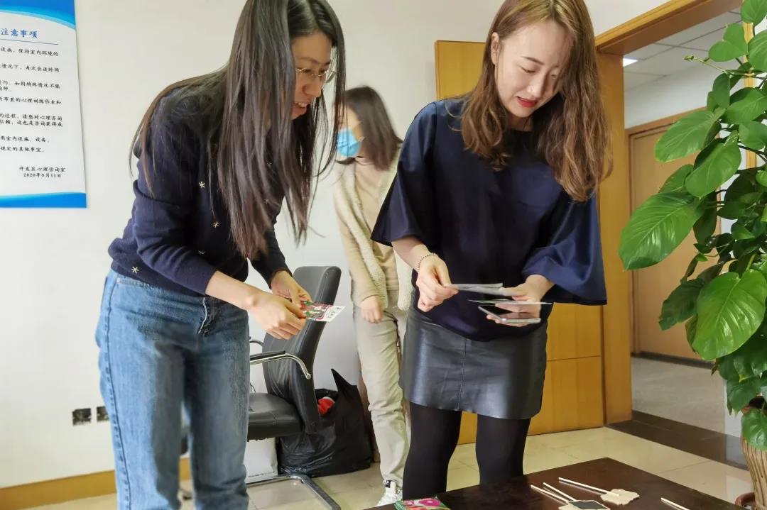 植树节 | 武清开发区工会举办“美化环境迎华诞·绿色新风展新篇”盆栽种植活动(图4)