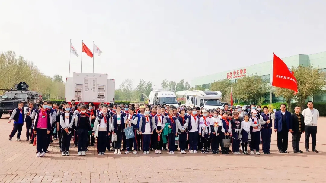 体验创新文化 感受科技魅力 | 杨村十六小学生到开发区企业参观学习(图10)