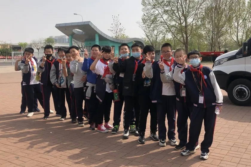 体验创新文化 感受科技魅力 | 杨村十六小学生到开发区企业参观学习(图4)