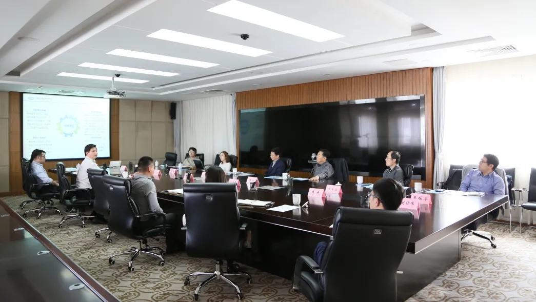 清华大学药学院院长丁胜一行到武清开发区考察交流(图2)