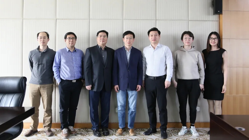 清华大学药学院院长丁胜一行到武清开发区考察交流(图4)