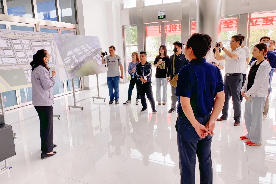 天津铁道职业技术学院师生到武清开发区企业参观(图3)