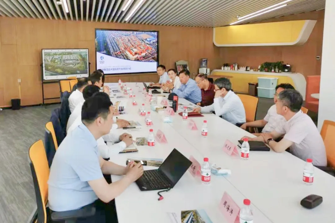 大连市商务局、金州湾临空经济区代表团到武清开发区考察交流(图1)