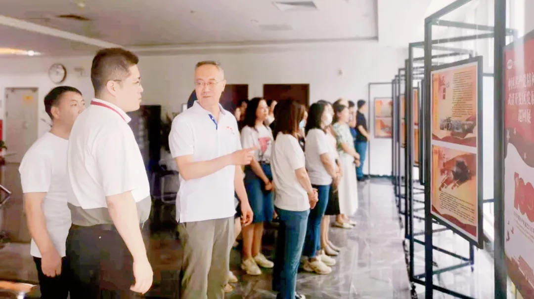 党史学习教育打开新方式 武清开发区这场巡展不一般！(图6)