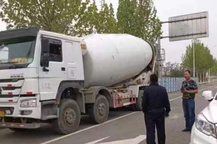 城市管家工作忙 五一假期不打烊(图12)