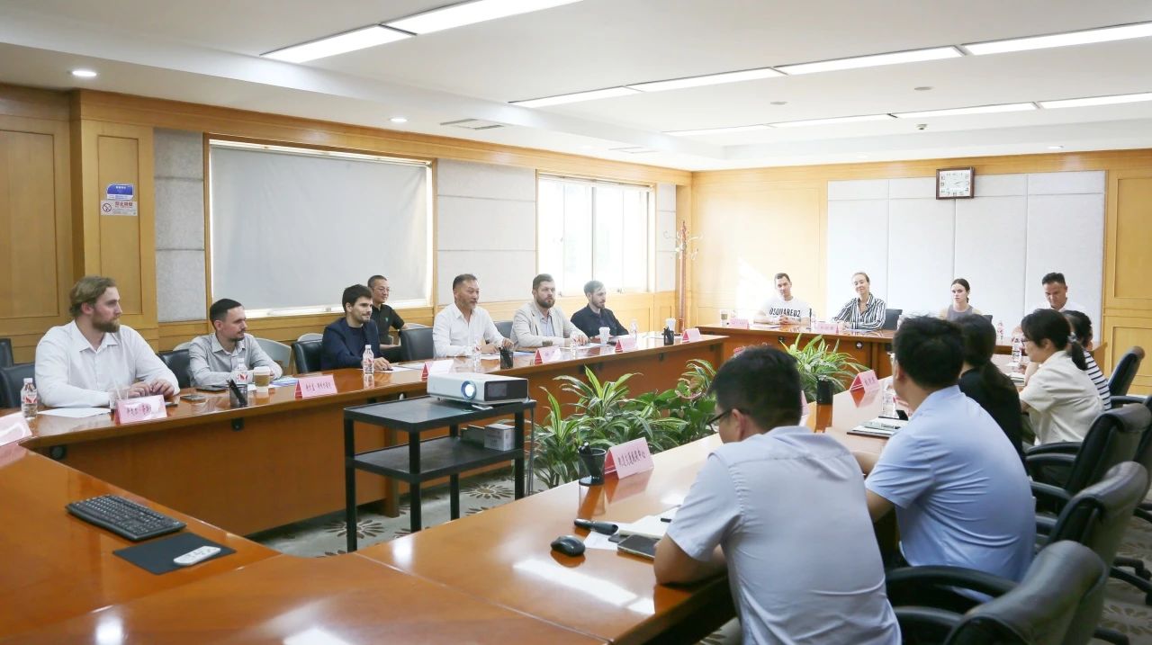 Talk about friendship and seek development together! Russian enterprise delegation visited Wuqing Development Area(图5)