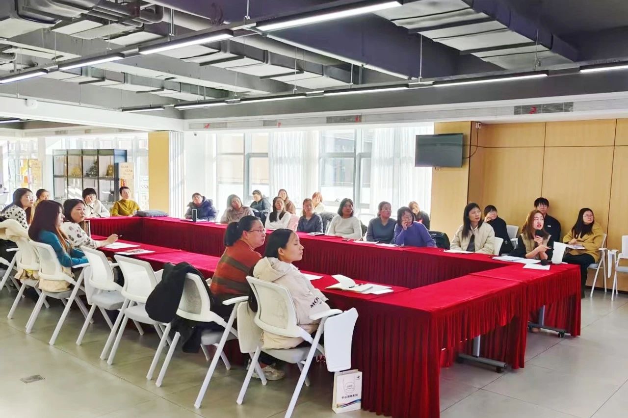 武清开发区召开科技统计政策培训座谈会(图2) 武清开发区召开科技统计政策培训座谈会(图2)