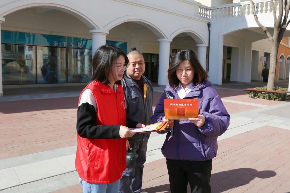 普法宣传“零距离” 优化营商促发展(图4)