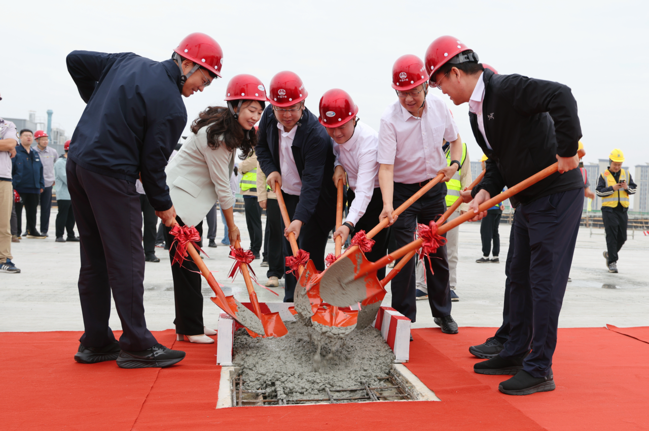 向新发力！铁科纵横又一项目顺利封顶！(图5)