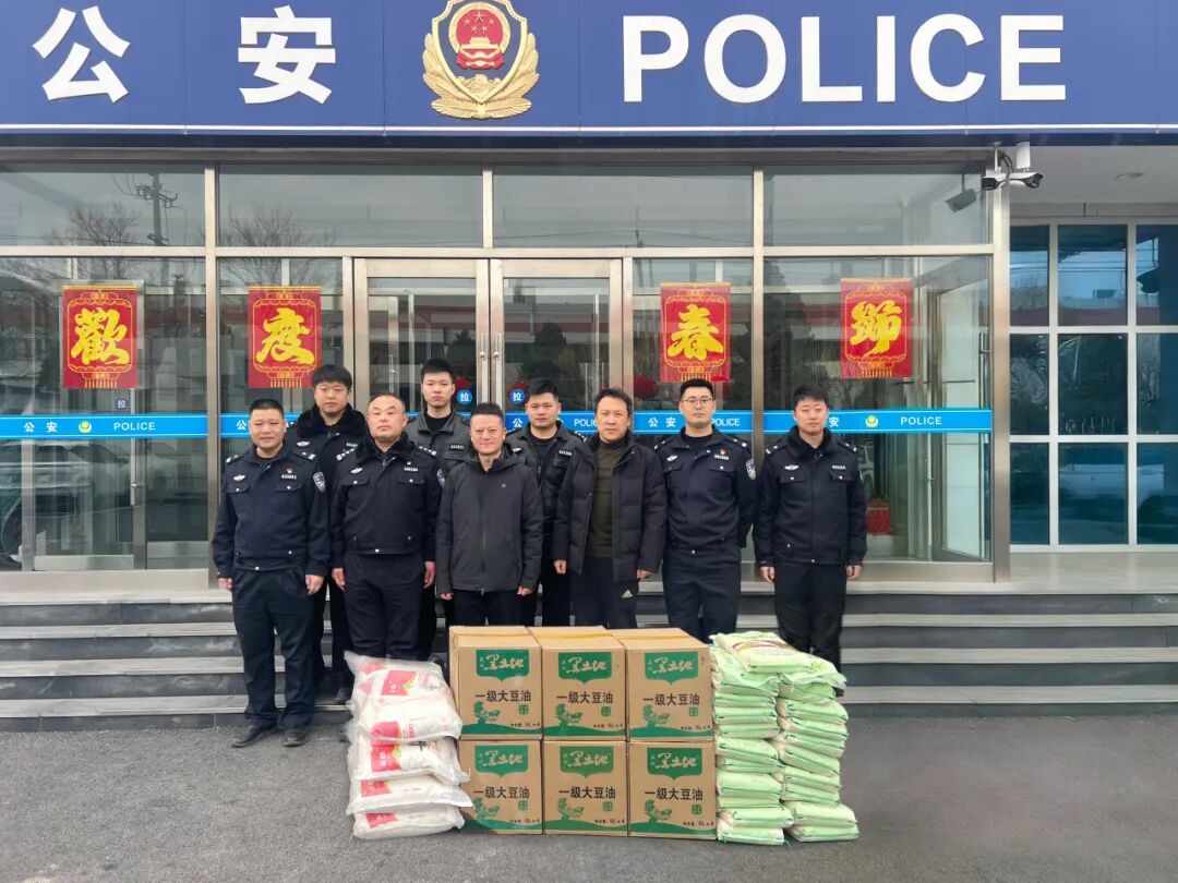 新春慰问暖一线 联防联控护平安——武清开发区领导慰问辖区消防支队指战员和公安民警(图2)